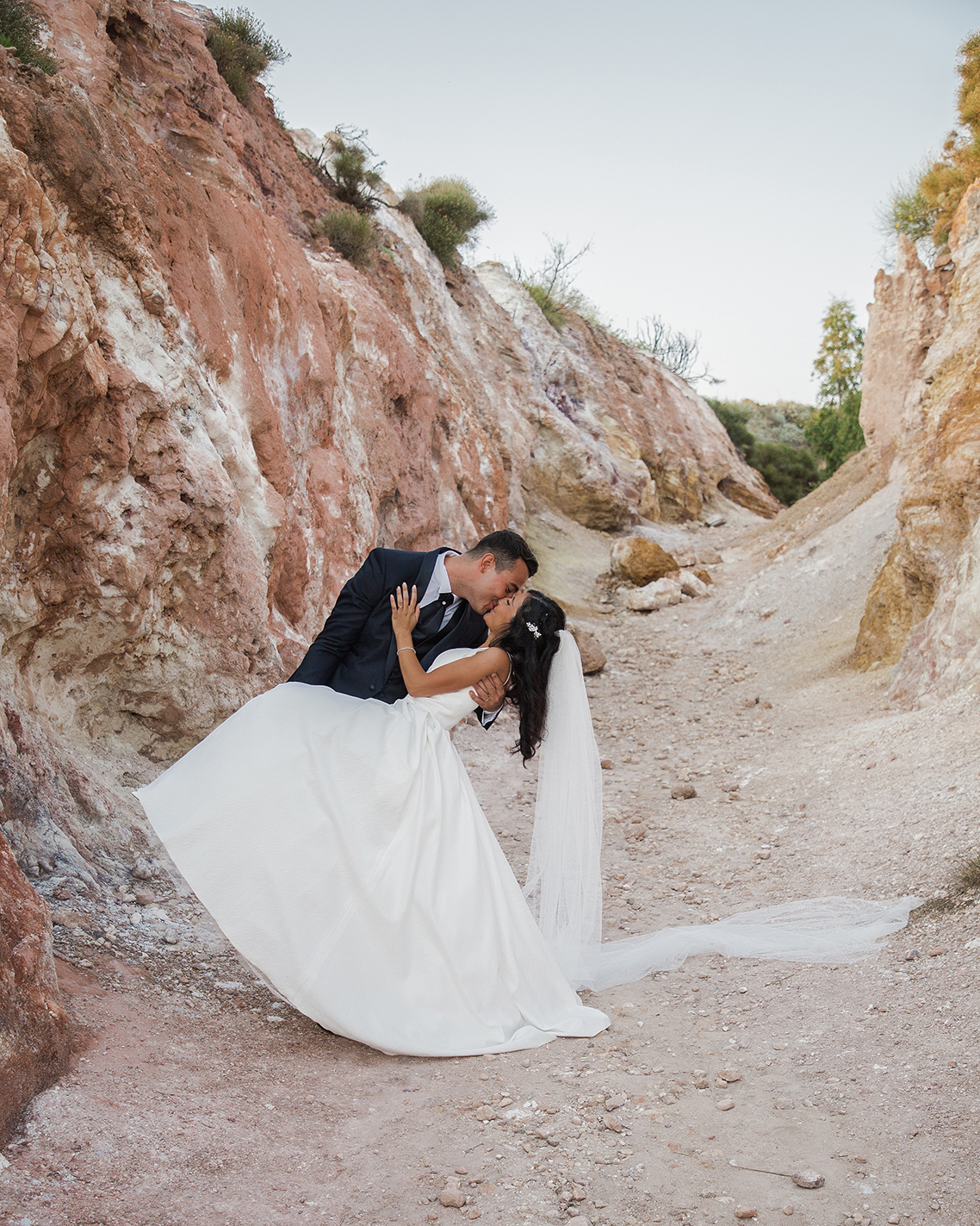 Sposi tra i sentieri di campagna a Lipari